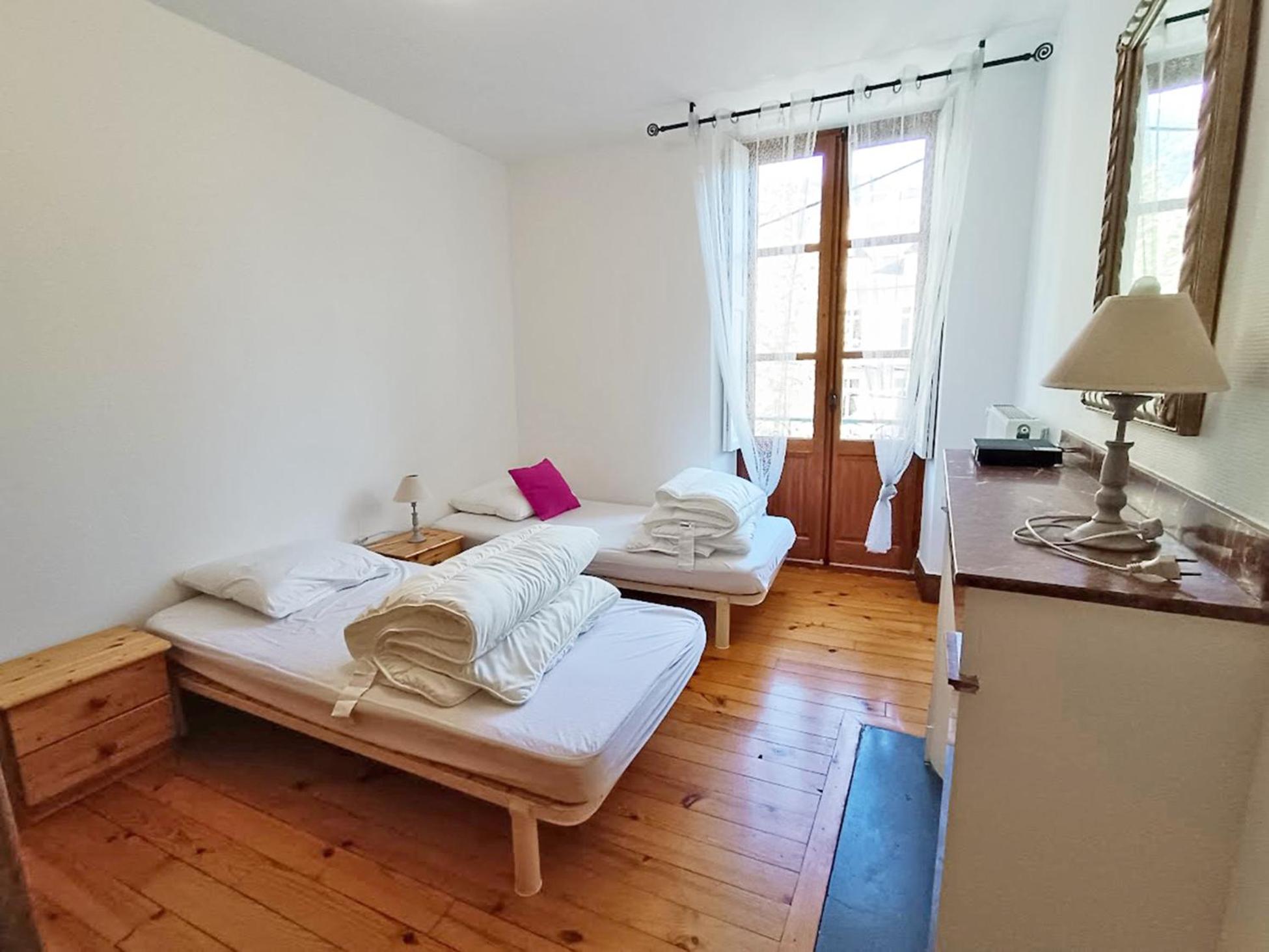 Le Petit Cerf, T3, Wifi, Cave Lägenhet Bagnères-de-Luchon Exteriör bild